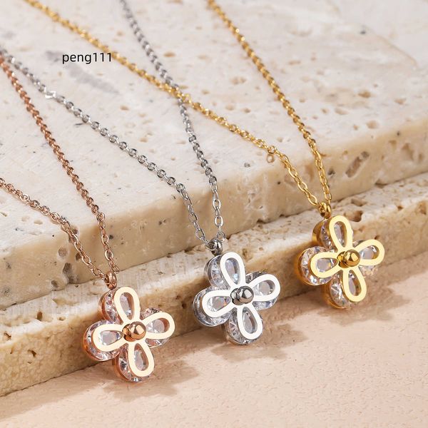women fashion trend rose gold titanium steel zircon four leaf clover pendant necklace, Silver
women fashion trend rose gold titanium steel zircon four leaf clover pendant necklace, Silver