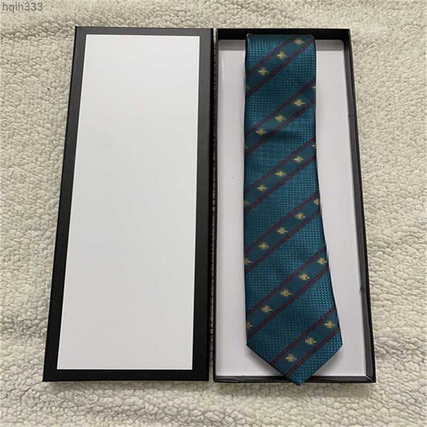 designer 2023 ties men neck ties fashion mens neckties letter print handmade business leisure cravat 100% silk luxury with original box 6985, Blue;purple
designer 2023 ties men neck ties fashion mens neckties letter print handmade business leisure cravat 100% silk luxury with original box 6985, Blue;purple
