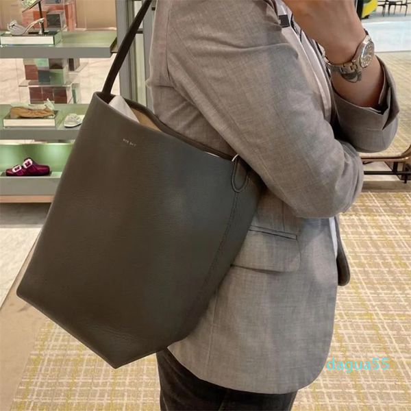 totes large capacity park tote bag bucket designer women hand bag weekender mens classic leather clutch bags cross body
totes large capacity park tote bag bucket designer women hand bag weekender mens classic leather clutch bags cross body