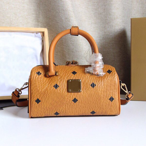 old flower full print removable and adjustable shoulder strap zipper boston bag pain bag handheld one shoulder crossbody bag for women
old flower full print removable and adjustable shoulder strap zipper boston bag pain bag handheld one shoulder crossbody bag for women