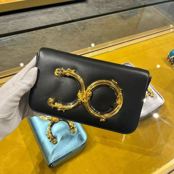 mini envelope genuine leather clutch bags gold logo chain luggage luxury designer bag women underarm men cross body shoulder bag tote baguet
mini envelope genuine leather clutch bags gold logo chain luggage luxury designer bag women underarm men cross body shoulder bag tote baguet