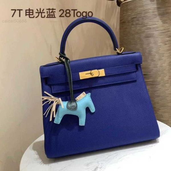 lychee pattern genuine leather kellies classics crossbody shoulder bags totes bag 18cm/22cm/25cm/28cm gold/sliver buckle handbags authentic
lychee pattern genuine leather kellies classics crossbody shoulder bags totes bag 18cm/22cm/25cm/28cm gold/sliver buckle handbags authentic