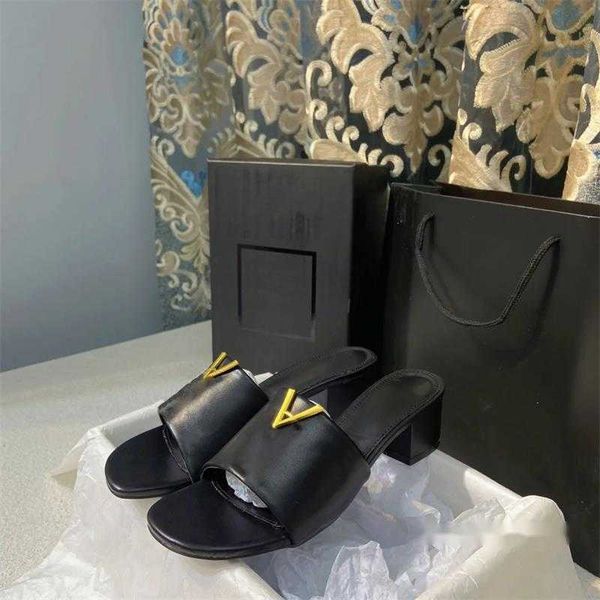 designer shoes women high heels summer sandals metal one strap thick heel high heels outdoor shoes open toe slippers with box, Black
designer shoes women high heels summer sandals metal one strap thick heel high heels outdoor shoes open toe slippers with box, Black
