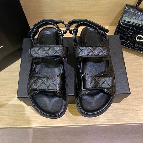 slippers 2023 spring and summer beach sandal woman hook loop flat platform holiday fashion button decor leather design sandals 230703, Black
slippers 2023 spring and summer beach sandal woman hook loop flat platform holiday fashion button decor leather design sandals 230703, Black