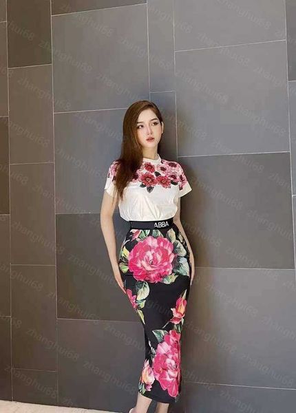 23ss skirt set womens designer clothing round neck cotton flower print short sleeve t-shirt letter ribbon splicing half skirt sets womens cl, White
23ss skirt set womens designer clothing round neck cotton flower print short sleeve t-shirt letter ribbon splicing half skirt sets womens cl, White