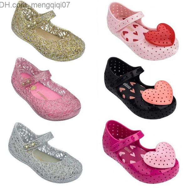sandals mini melissa lovely heart girl jelly shoes sandals baby soft bottom for kids non slip princess 220525 z230706, Black;red
sandals mini melissa lovely heart girl jelly shoes sandals baby soft bottom for kids non slip princess 220525 z230706, Black;red