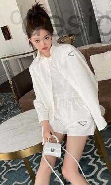women's two piece pants designer fall 2021 designer fashion women's sports suit casual long sleeve lapel shorts triangle correct v, White
women's two piece pants designer fall 2021 designer fashion women's sports suit casual long sleeve lapel shorts triangle correct v, White