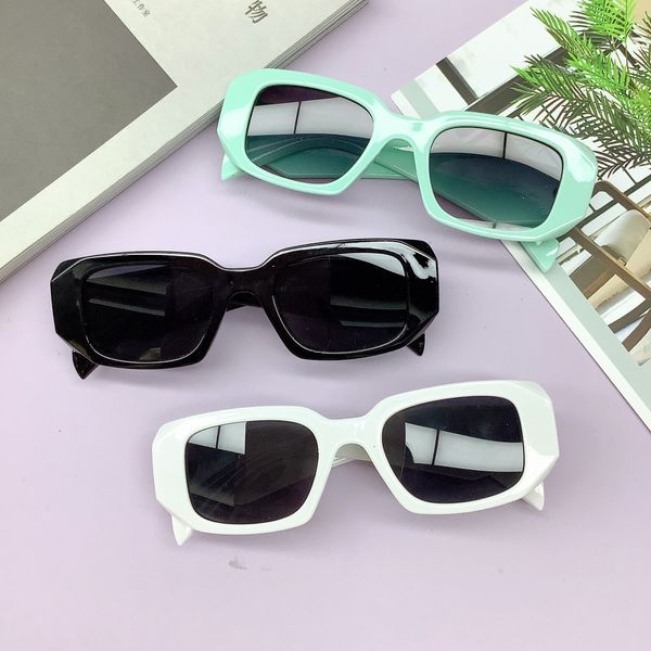 luxury designer goggle beach sun glasses men women eyeglasses outdoor shades pc frame fashion classic lady sun glasses mirrors, White;black
luxury designer goggle beach sun glasses men women eyeglasses outdoor shades pc frame fashion classic lady sun glasses mirrors, White;black
