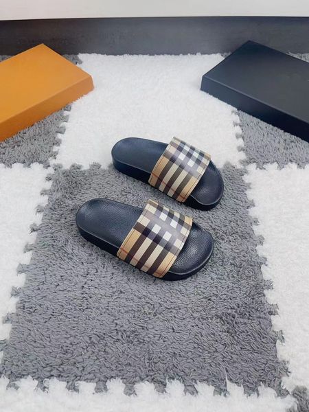 kid sandal shoe plaid designer boy fashion slippers eu 26-35 toddler girl summer sandals slippers send with box, Black;red
kid sandal shoe plaid designer boy fashion slippers eu 26-35 toddler girl summer sandals slippers send with box, Black;red