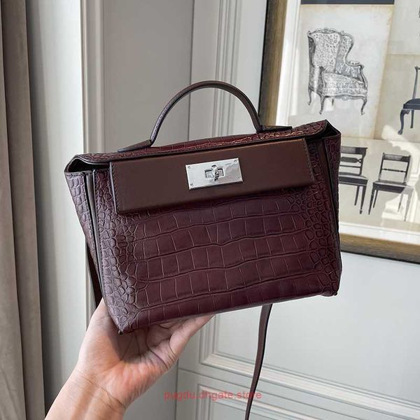 h home designer 2424 tote bags for sale new alligator pattern 2424 bag cow leather shoulder bag leather messenger bag buckle wing bag handba
h home designer 2424 tote bags for sale new alligator pattern 2424 bag cow leather shoulder bag leather messenger bag buckle wing bag handba