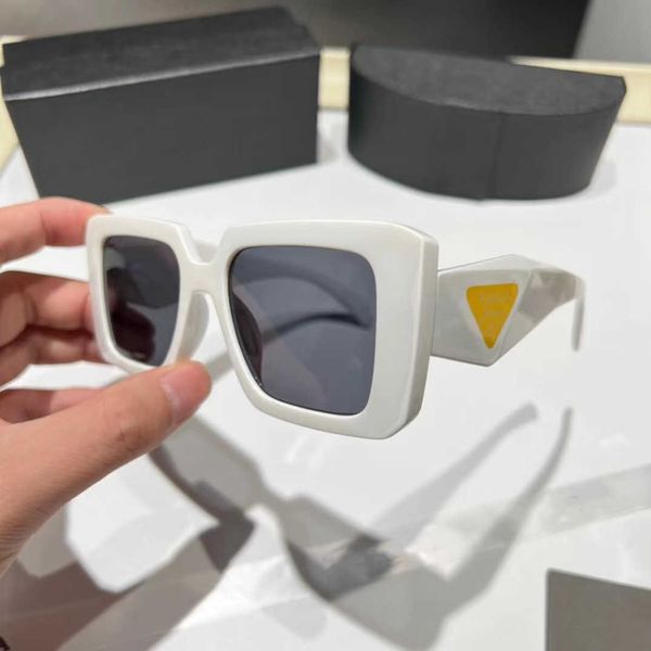 box p sunglasses 2023 new rectangular sunglasses women's uv resistant street sunglasses tte3, White;black
box p sunglasses 2023 new rectangular sunglasses women's uv resistant street sunglasses tte3, White;black
