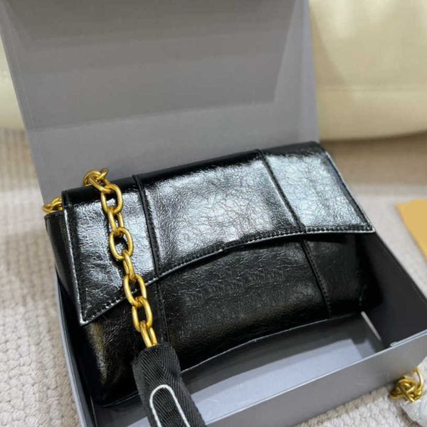 chain designer bag women's shoulder bags city luxurys handbag crossbody underarm crossbody flip messenger bag 230615
chain designer bag women's shoulder bags city luxurys handbag crossbody underarm crossbody flip messenger bag 230615