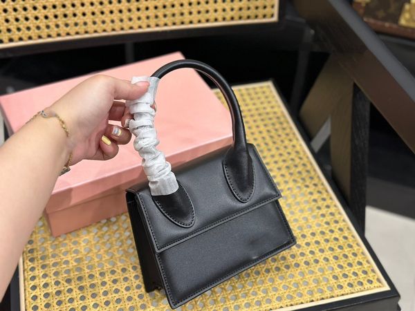 2023 new designer women's shoulder bag mini handbag fashion women's crossbody bag dinner bag classic coin purse leather bag multi-
2023 new designer women's shoulder bag mini handbag fashion women's crossbody bag dinner bag classic coin purse leather bag multi-