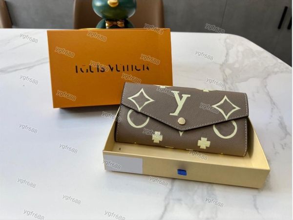 real leather purse women wallets man fashion designer men wallet woman purse card holder ladies handbag luxurys high-end ladies coin purses, Red;black
real leather purse women wallets man fashion designer men wallet woman purse card holder ladies handbag luxurys high-end ladies coin purses, Red;black