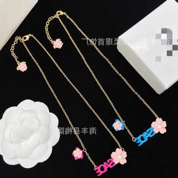 designers jewelry necklace simple personality tumesa beauty head rubber drop brass english alphabet new 2023 regular chain necklace women, Silver
designers jewelry necklace simple personality tumesa beauty head rubber drop brass english alphabet new 2023 regular chain necklace women, Silver