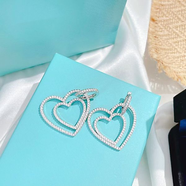 stud 7a luxury high-end double heart earrings designer lady love jewelry girl valentine's day gift, Golden;silver
stud 7a luxury high-end double heart earrings designer lady love jewelry girl valentine's day gift, Golden;silver
