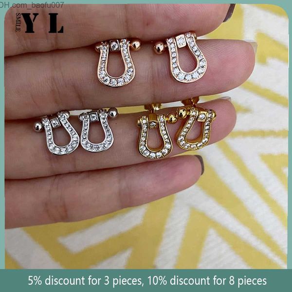 charm jewelry 925 sterling silver horseshoe earrings for women's exquisite fashion brand party gifts z230706, Golden
charm jewelry 925 sterling silver horseshoe earrings for women's exquisite fashion brand party gifts z230706, Golden