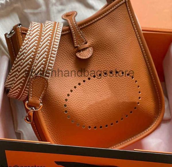 cross body handbag purse women shoulder bag cross body bags fashion plain lichi pattern hollowed out letter classic genuine leather lady wal
cross body handbag purse women shoulder bag cross body bags fashion plain lichi pattern hollowed out letter classic genuine leather lady wal