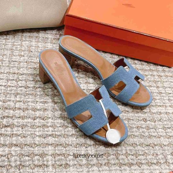 slippers hermz oran oasis colored h one 2023 high oasis designer women leather line slipper candy sandal rhinestone thick heel flat bottomed
slippers hermz oran oasis colored h one 2023 high oasis designer women leather line slipper candy sandal rhinestone thick heel flat bottomed