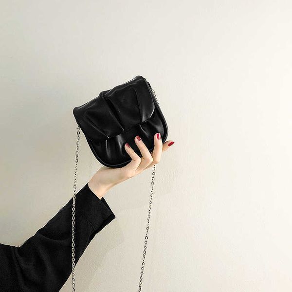 niche design small bag female summer new fashion pleated chain messenger bag versatile mini bag saddle bag
niche design small bag female summer new fashion pleated chain messenger bag versatile mini bag saddle bag