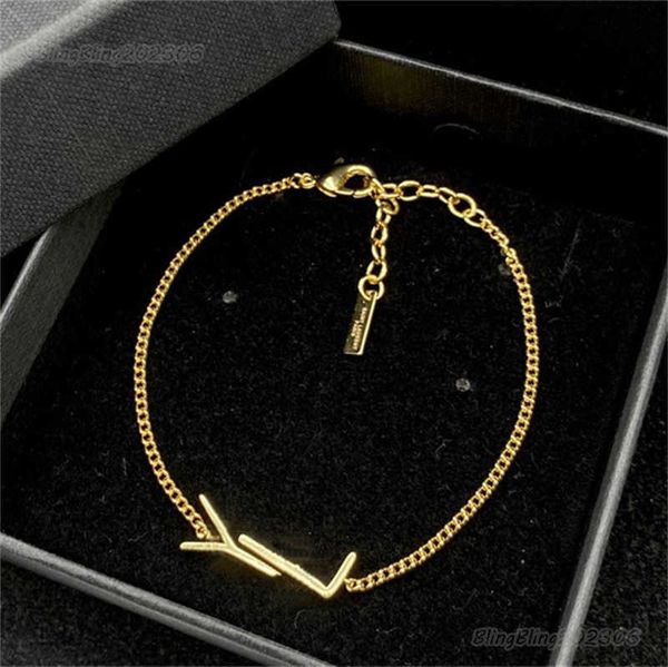 luxury designer jewelry pendant necklaces wedding party bracelets jewellery chain brand simple letter women ornaments gold necklace, Silver
luxury designer jewelry pendant necklaces wedding party bracelets jewellery chain brand simple letter women ornaments gold necklace, Silver