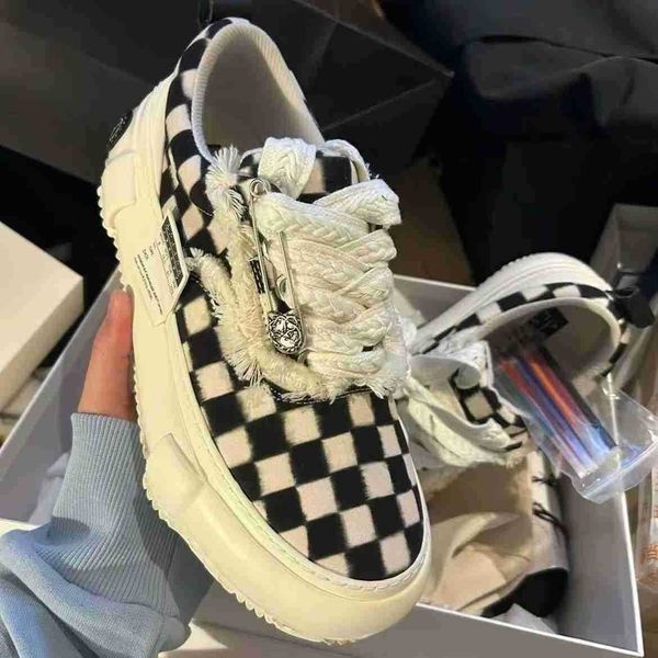 xvessel vanness wu black and white chessboard pixel lattice half sugar thick soled heightening casual sneakers for men and women
xvessel vanness wu black and white chessboard pixel lattice half sugar thick soled heightening casual sneakers for men and women