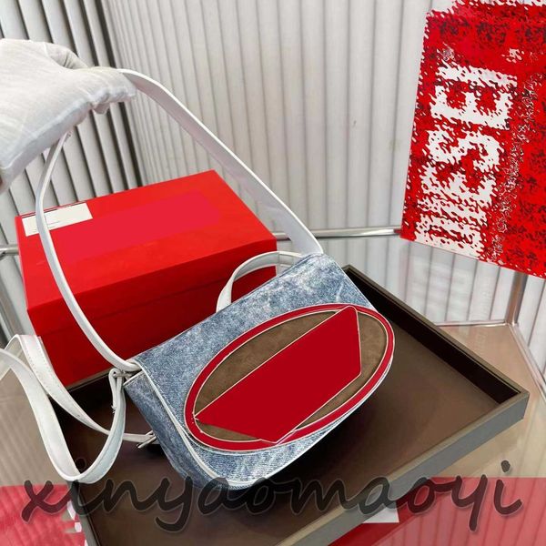 designer bag fashion strap handbag plaid handbag ladies luxury dinner bag a variety of material patterns v104208 denim material
designer bag fashion strap handbag plaid handbag ladies luxury dinner bag a variety of material patterns v104208 denim material