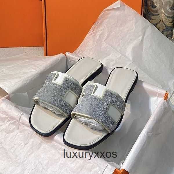2023 summer slipper beach oran designer hermz flat leather girl sandal fashion slippers h women letter black white brown slipper 35-42 dqm0
2023 summer slipper beach oran designer hermz flat leather girl sandal fashion slippers h women letter black white brown slipper 35-42 dqm0