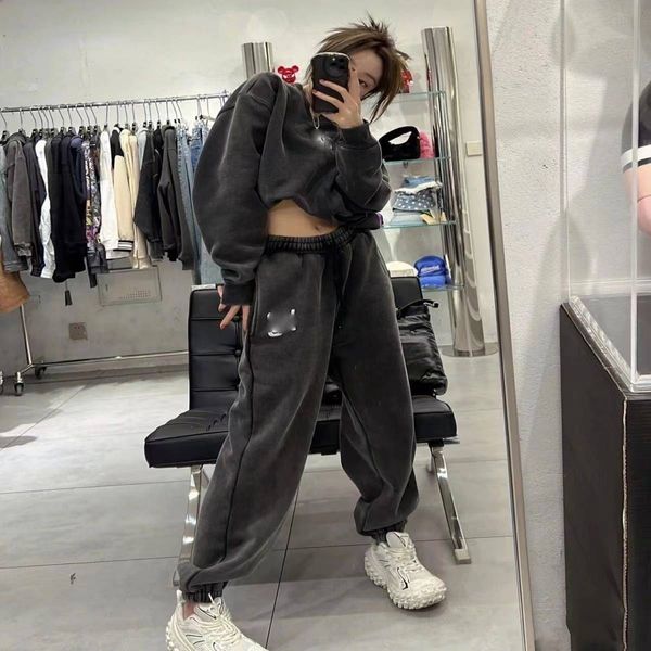 2023 new king sports suit women spring and summer new casual loose aw letter printed hoodie pants two fashion sets pure cotton, White
2023 new king sports suit women spring and summer new casual loose aw letter printed hoodie pants two fashion sets pure cotton, White