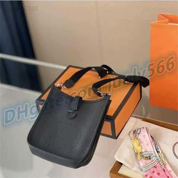 genuine leather shoulder bags handbag leathers handbags luxury designe wallet womens cross body purse tote evening bags4
genuine leather shoulder bags handbag leathers handbags luxury designe wallet womens cross body purse tote evening bags4