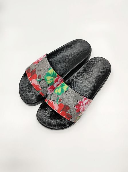 luxury designer slide slippers summer sandals men beach indoor flat flip flops leather lady women fashion classic shoes ladies size 35-45 wi, Black
luxury designer slide slippers summer sandals men beach indoor flat flip flops leather lady women fashion classic shoes ladies size 35-45 wi, Black