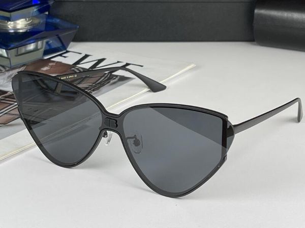 realfine 5a eyewear bb bb0191s shield cat-eye luxury designer sunglasses for man woman with glasses cloth box bb0164s, White;black 
realfine 5a eyewear bb bb0191s shield cat-eye luxury designer sunglasses for man woman with glasses cloth box bb0164s, White;black