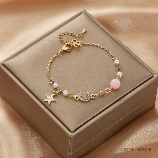 charm bracelets moon bracelet for women girls fashion pink pearl chain bracelet designer jewelry gift r230705, Golden;silver
charm bracelets moon bracelet for women girls fashion pink pearl chain bracelet designer jewelry gift r230705, Golden;silver