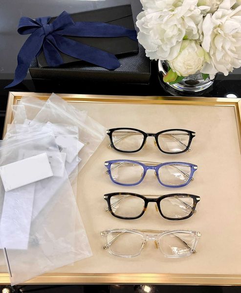 2023 women designer high -end sunglasses eyeglasses outdoor shades luxury fashion classic lady mirrors for women and men glasses 0701, White;black
2023 women designer high -end sunglasses eyeglasses outdoor shades luxury fashion classic lady mirrors for women and men glasses 0701, White;black