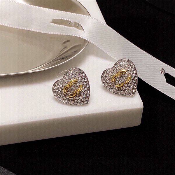 designers brand gold earrings letter ccity ear stud women crystal pearl geometric earring for wedding party woman jewelry 12, Golden;silver
designers brand gold earrings letter ccity ear stud women crystal pearl geometric earring for wedding party woman jewelry 12, Golden;silver