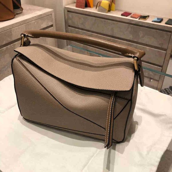 bag 2023 designer loevve evening bags saddle handbag embroidery canvas female handbags underarm 5xvf
bag 2023 designer loevve evening bags saddle handbag embroidery canvas female handbags underarm 5xvf
