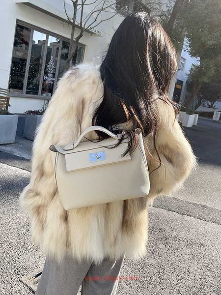 h home designer 2424 tote bags for sale womens bag 2023 new trendy high end fashion genuine leather 2424 bag womens large handheld commuter
h home designer 2424 tote bags for sale womens bag 2023 new trendy high end fashion genuine leather 2424 bag womens large handheld commuter