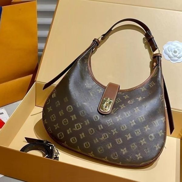 luxurys designer bag handbag shoulder bag messenger bag designer bag crescent-shaped adjustable shoulder strap classic fashion luxury ladies
luxurys designer bag handbag shoulder bag messenger bag designer bag crescent-shaped adjustable shoulder strap classic fashion luxury ladies
