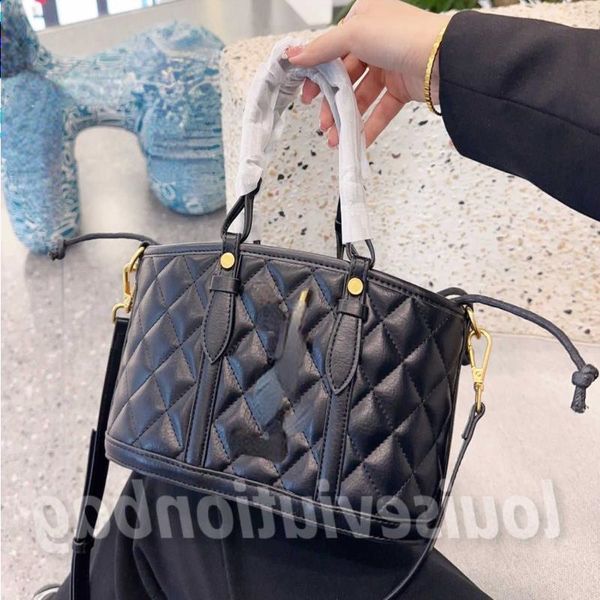 lm40156v smooth luxury bag designer tote leather ring envelope multifunction yses handbag clutch flap chain womens men crossbody should ugjg
lm40156v smooth luxury bag designer tote leather ring envelope multifunction yses handbag clutch flap chain womens men crossbody should ugjg