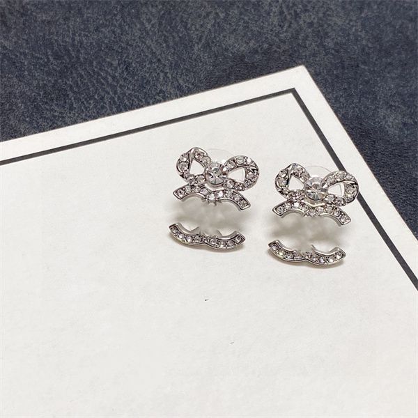 designers brand gold earrings letter ccity ear stud women crystal pearl geometric earring for wedding party woman jewelry 764534, Golden;silver
designers brand gold earrings letter ccity ear stud women crystal pearl geometric earring for wedding party woman jewelry 764534, Golden;silver