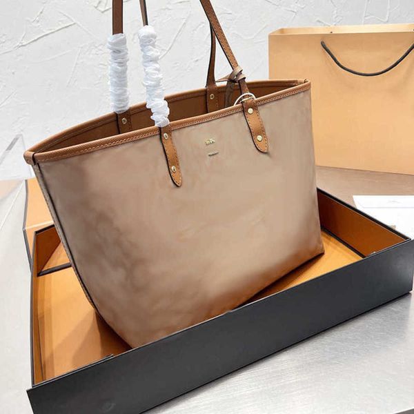 6 coabag shoulder bags brown handbag luxurys casual tote designer leather women crossbody purses fashion designers shopping handbags 230105
6 coabag shoulder bags brown handbag luxurys casual tote designer leather women crossbody purses fashion designers shopping handbags 230105