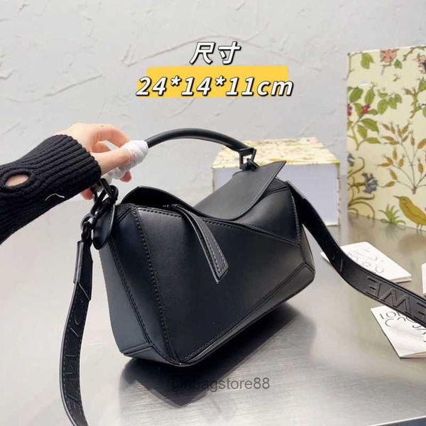 puzzles macaron shoulder spain geometric loewsbag splice girl purse bag printed lady strap designer diamond bags large capacity commuter bos
puzzles macaron shoulder spain geometric loewsbag splice girl purse bag printed lady strap designer diamond bags large capacity commuter bos