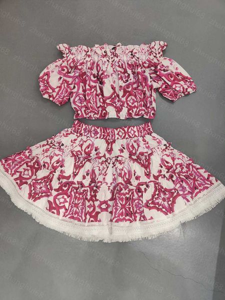 23ss womens designer clothing skirt set one-line shoulder blue and white porcelain printed short-sleeved t-shirt elastic waist skirt sets wo
23ss womens designer clothing skirt set one-line shoulder blue and white porcelain printed short-sleeved t-shirt elastic waist skirt sets wo