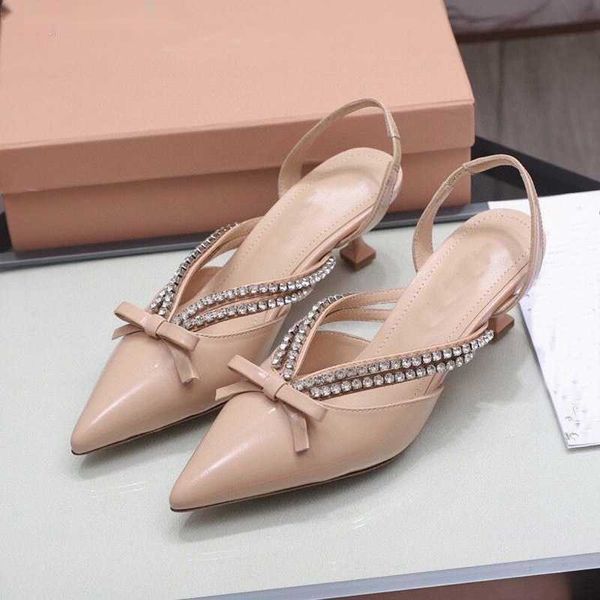 23 new women designers rois high heel single shoes women's pointed bow sequin crystal wedding shoes size 34-40, Black
23 new women designers rois high heel single shoes women's pointed bow sequin crystal wedding shoes size 34-40, Black