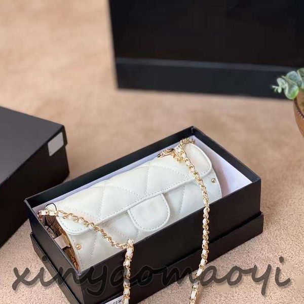 designer bag lambskin vintage cylinder mini bag cylindrical crossbody handbag small white bag
designer bag lambskin vintage cylinder mini bag cylindrical crossbody handbag small white bag