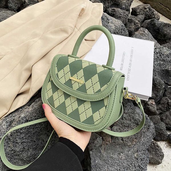 fashion bag for women new spring/summer popular handheld crossbody bag fashion lingge small design saddle bag
fashion bag for women new spring/summer popular handheld crossbody bag fashion lingge small design saddle bag