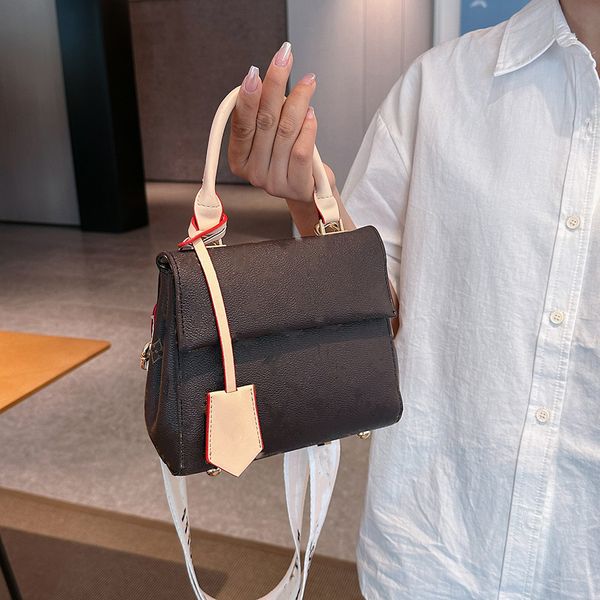brand women's duffel bags women's bag new trend fashion large cambridge bag old style flower texture handbag wide shoulder strap c
brand women's duffel bags women's bag new trend fashion large cambridge bag old style flower texture handbag wide shoulder strap c