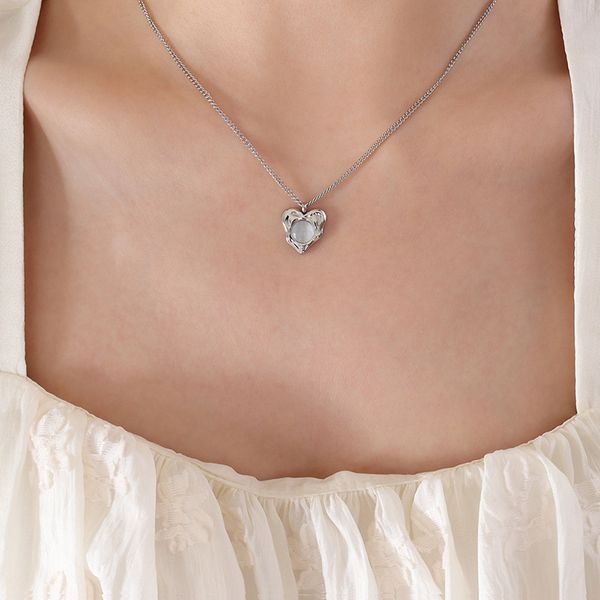 hong kong style neutral style high-grade sense of temperament retro light luxury heart-shaped inlaid cat's eye pendant necklace gold-pl, Silver
hong kong style neutral style high-grade sense of temperament retro light luxury heart-shaped inlaid cat's eye pendant necklace gold-pl, Silver