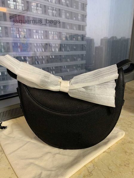 french bag polene paris niche design high-grade texture messenger crescent bag women's leather armpit saddle
french bag polene paris niche design high-grade texture messenger crescent bag women's leather armpit saddle