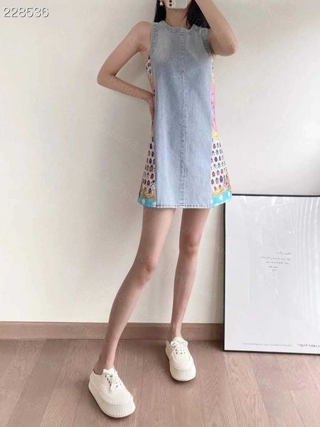 23ss women dress womens designer clothing summer dresses letter logo butterfly seven stars ladybug print denim patchwork vest dress womens c, Black;gray
23ss women dress womens designer clothing summer dresses letter logo butterfly seven stars ladybug print denim patchwork vest dress womens c, Black;gray